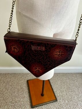 Spirit Halloween Wicked Triangle Shoulder Bag Chain Strap